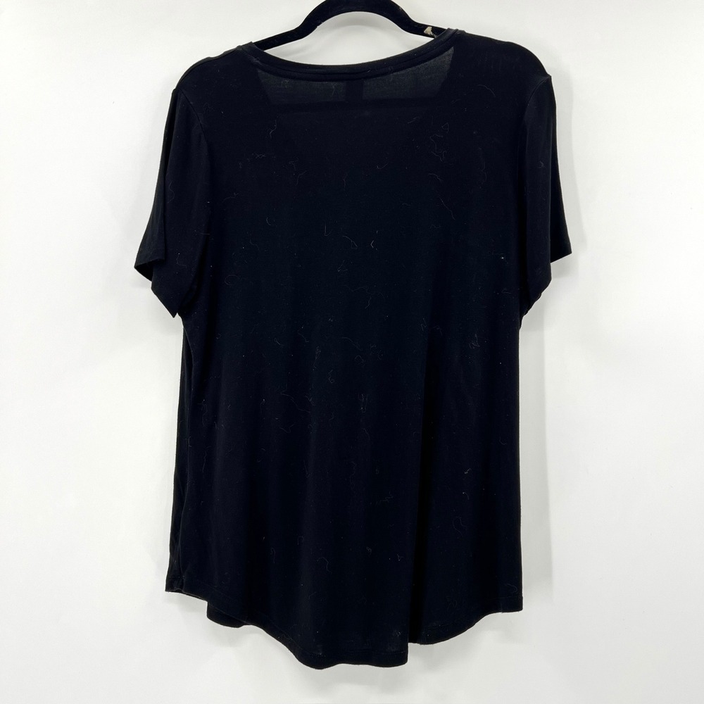 Old Navy Luxe V-Neck T-Shirt Womens Medium Black Good Short Sleeve Curved Hem - Picture 2 of 4